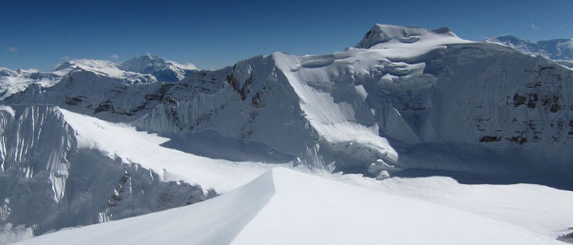 Saribung Peak Climbing